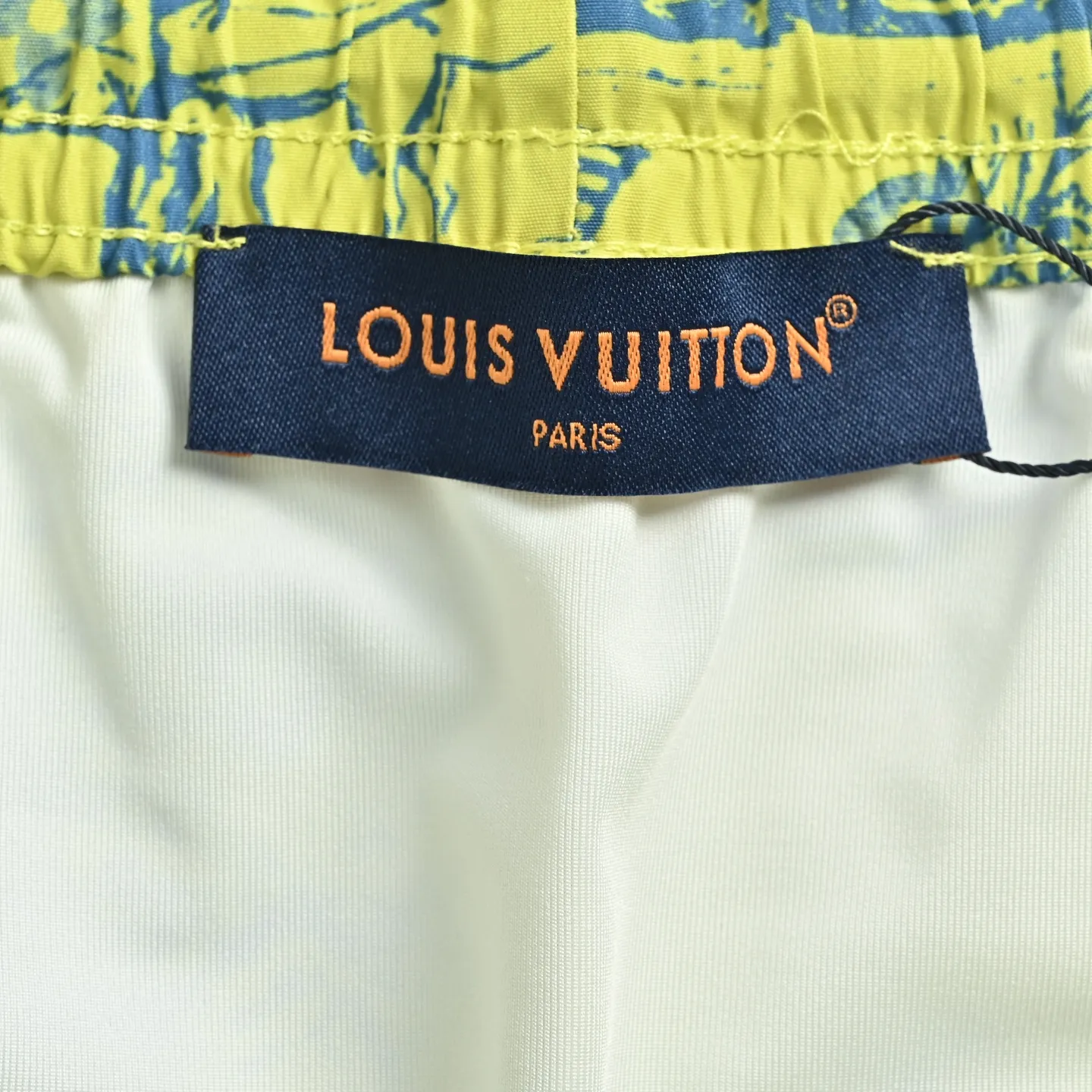 Louis Vuitton/Louis Vuitton City Park Mulberry Silk Suit Shorts